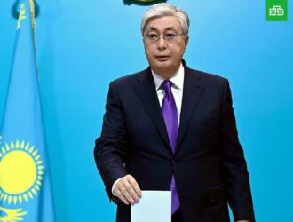 С такими друзьями врагов не надо.