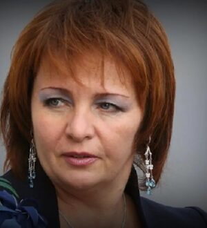 Почему Путин на пасхальной службе был без жены?