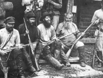 В Тамбовской губернии вспыхнуло крестьянское восстание под руководством А.С. Антонова, жестоко подавленное Красной Армией