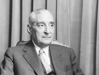 Николай Воейков: Пример Салазара