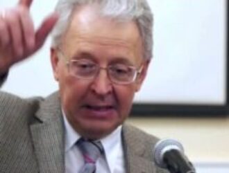 Катасонов верен советской трактовке сионизма, не вникая в его религиозные исток и суть и защищая евреев от христианского богословия