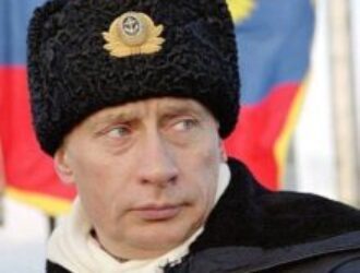 Нужна ли первому лицу 