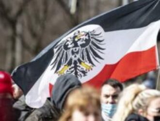 Как Россия должна относиться к 