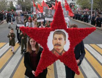 Ресоветизация. Корчи под незаржавленным прессом.