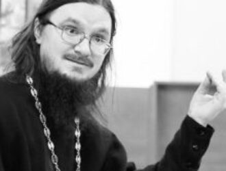 Четыре бомбы от иерея Даниила Сысоева