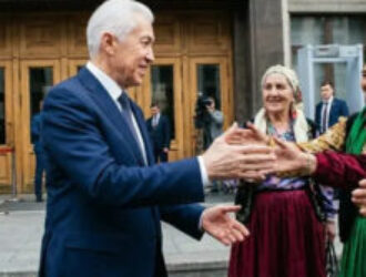 Почему глава 