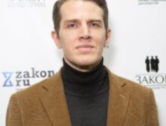 Основной документ без основного народа. Беседа о советско-российской Конституции