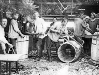 ОЦЕНКА ЗНАЧИМОСТИ ИСТОРИЧЕСКОГО ОПЫТА ПРОИЗВОДСТВЕННЫХ КООПЕРАТИВОВ (АРТЕЛЕЙ)  В СОВРЕМЕННОЙ ХОЗЯЙСТВЕННОЙ ПРАКТИКЕ