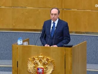 Госдума в третьем чтении приняла закон об ограничении просветительства