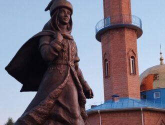О памятнике жене Кучума в Тобольске