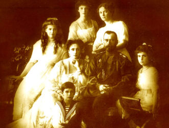 Эмалевый крестик в петлице...